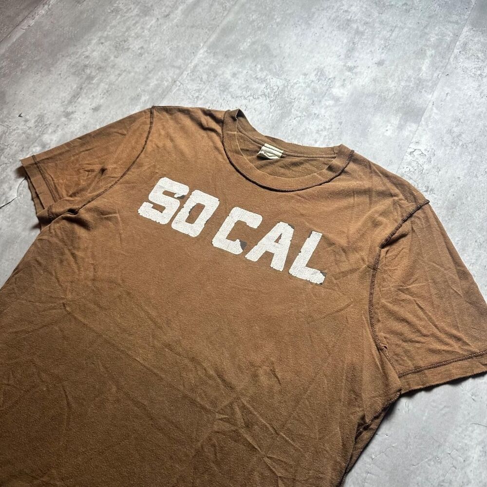 Hollister-co Men's Brown and Tan T-shirt